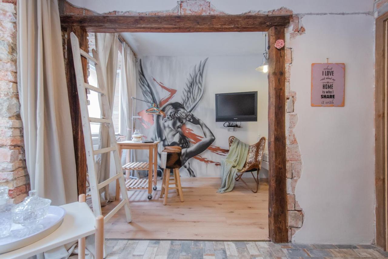 Accommodation At The Zeus Apartment ブラチスラヴァ エクステリア 写真